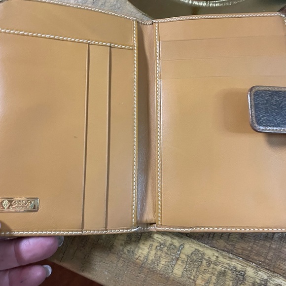 Gucci Wallet - Picture 6 of 10
